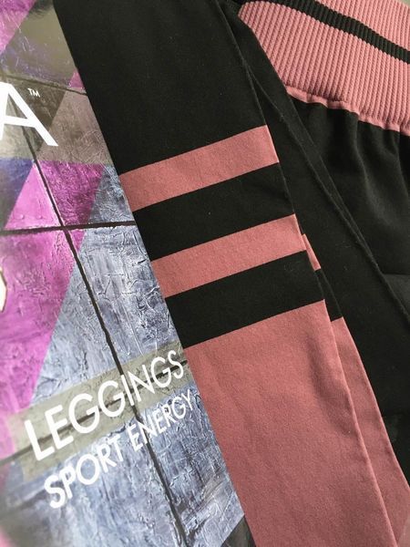 Леггинсы из микрофибры с цветными вставками Giulia Leggings Sport Energy черного цвета размеры M L Leggings SPORT Energy фото
