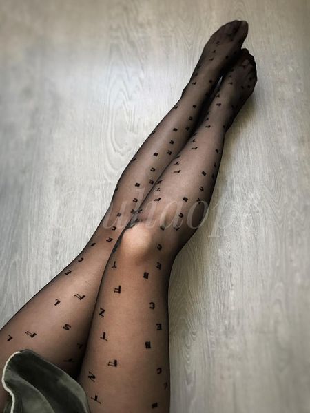 Колготки 20 ден з буквами по ніжці Тess Trendy 20 чорні 2 ,3 ,4 - р2 Tess Trendy 20 фото